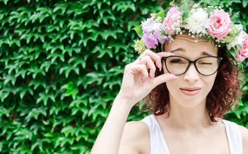 眼睑先天异常的症状